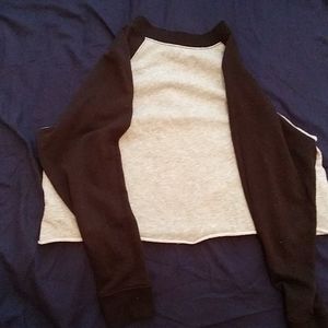 Cutoff sweatshirt